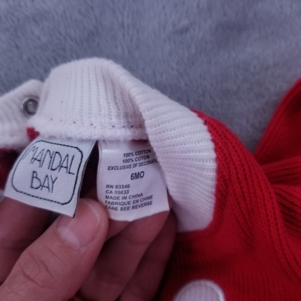 Mandal Bay Coverall Santa Suit & Hat Baby Size 6 Months Red Ribbed Knit One Pc - Picture 4 of 6